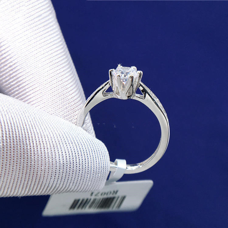 Micro Inlaid 925 Silver Female Ring For Girlfriend