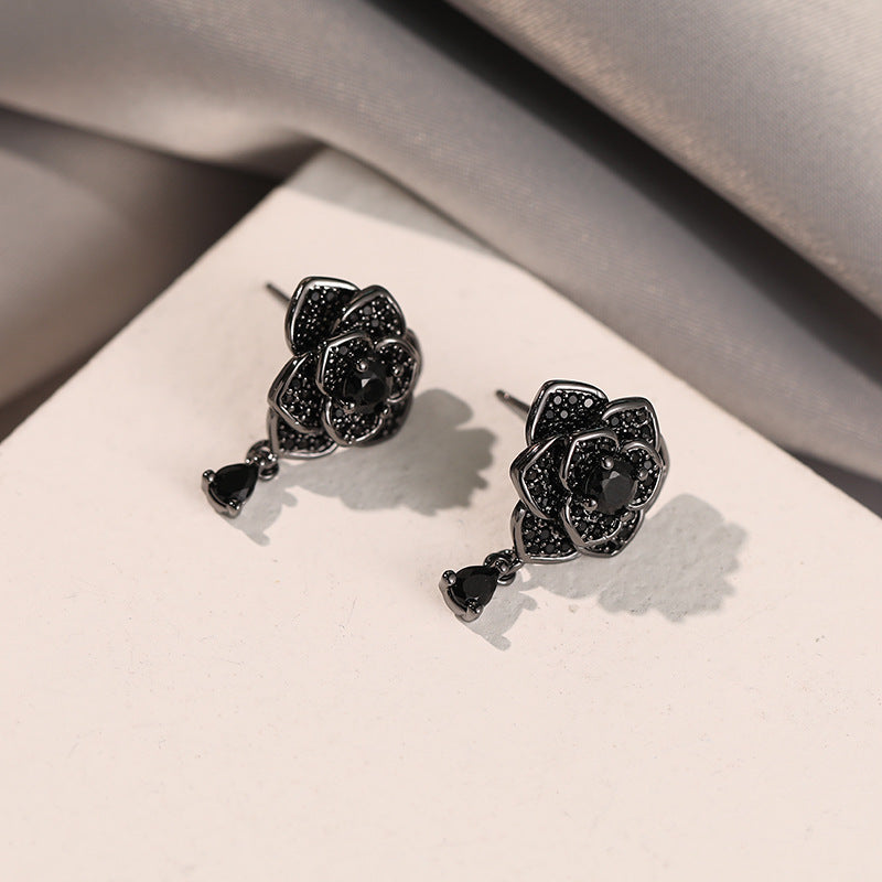 Fashionable Elegant Black Rose Stud Earrings For Women
