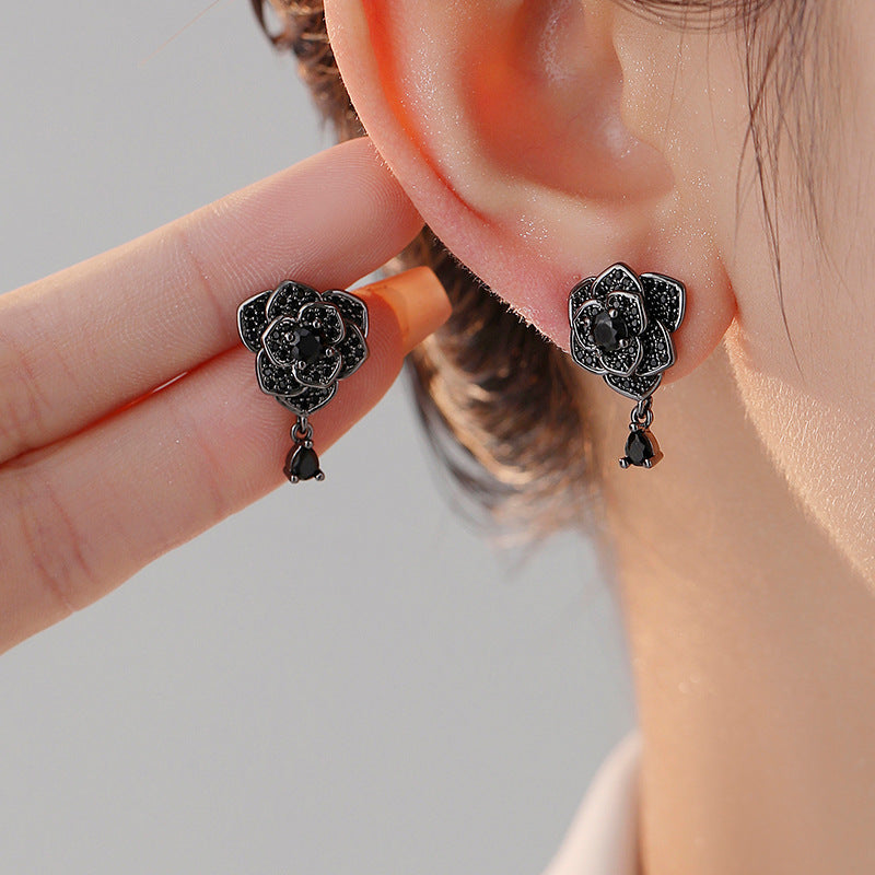 Fashionable Elegant Black Rose Stud Earrings For Women