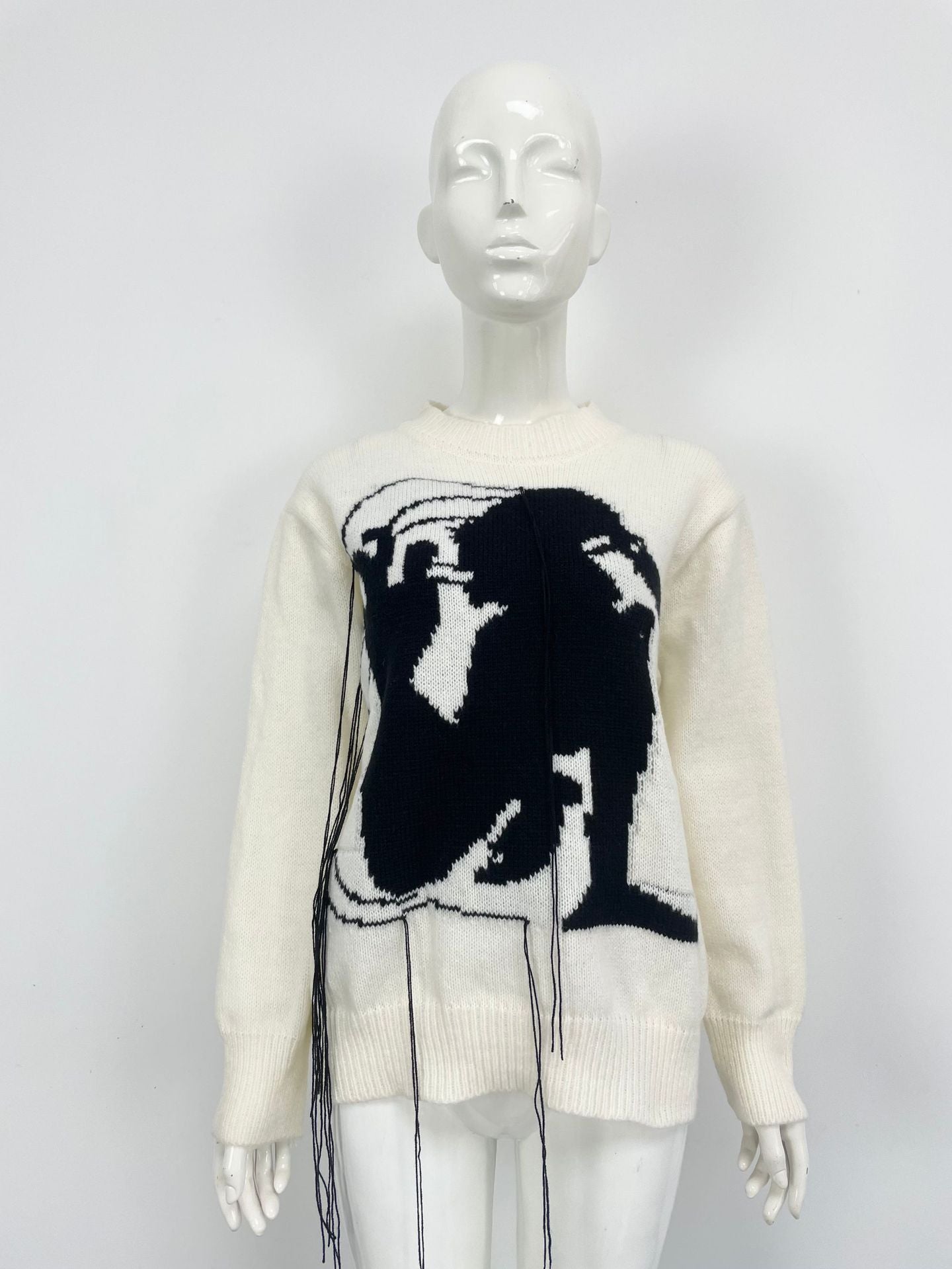 Women's Loose All-matching Round Neck Tassel Design Sweater
